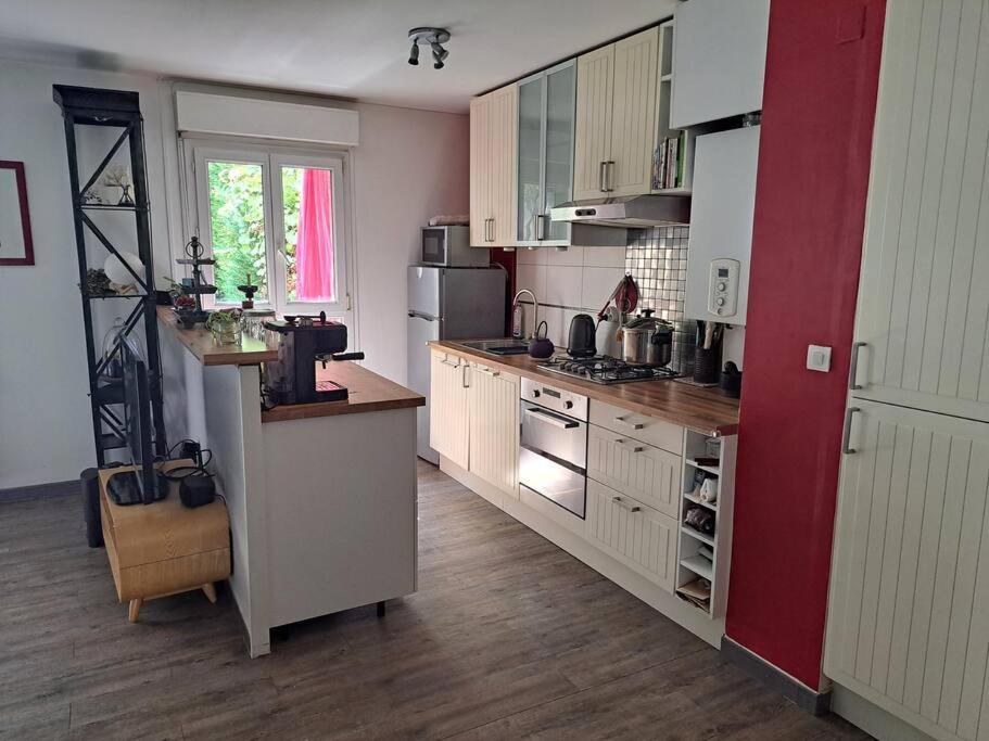Appartement Cosy Avec Jardin Et Parking Gennevilliers Eksteriør bilde